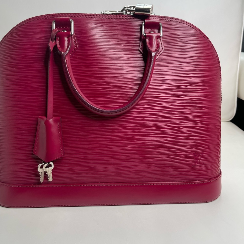 Louis Vuitton Alma MM Fuschia